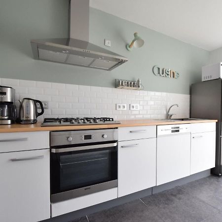 Modern Holiday Home In Bastogne With Fenced Garden Экстерьер фото