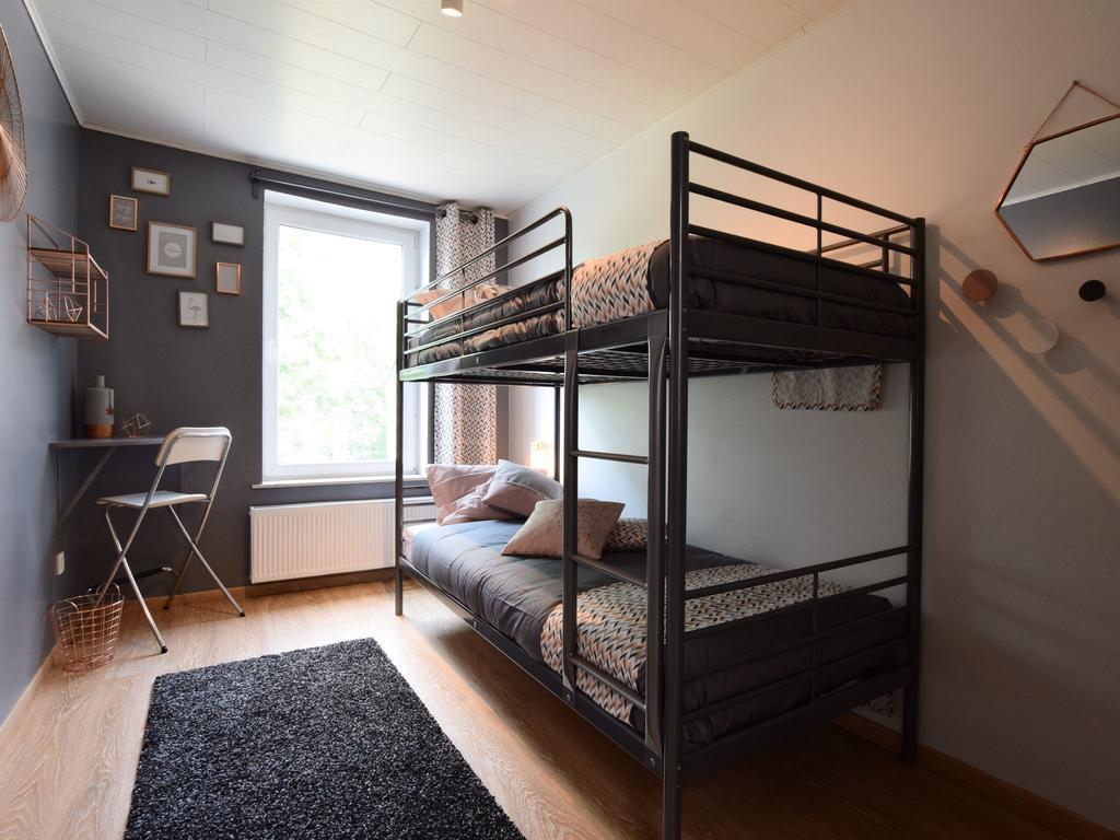 Modern Holiday Home In Bastogne With Fenced Garden Экстерьер фото